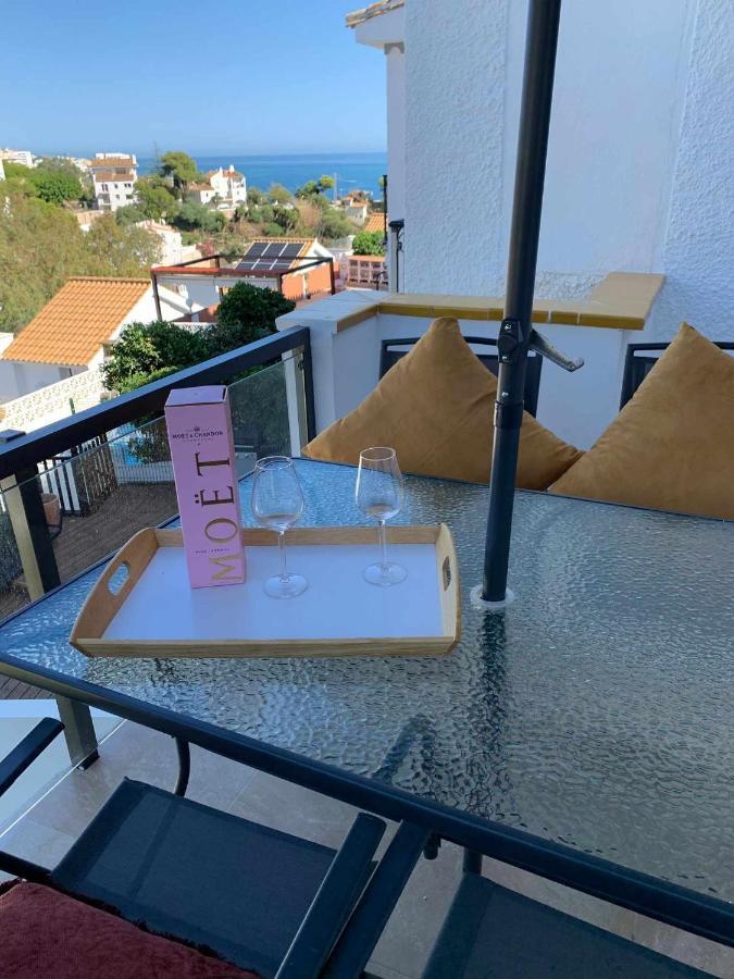 Apartamento 2 En Chalet Con Vista Abierta Al Mar مالقة المظهر الخارجي الصورة